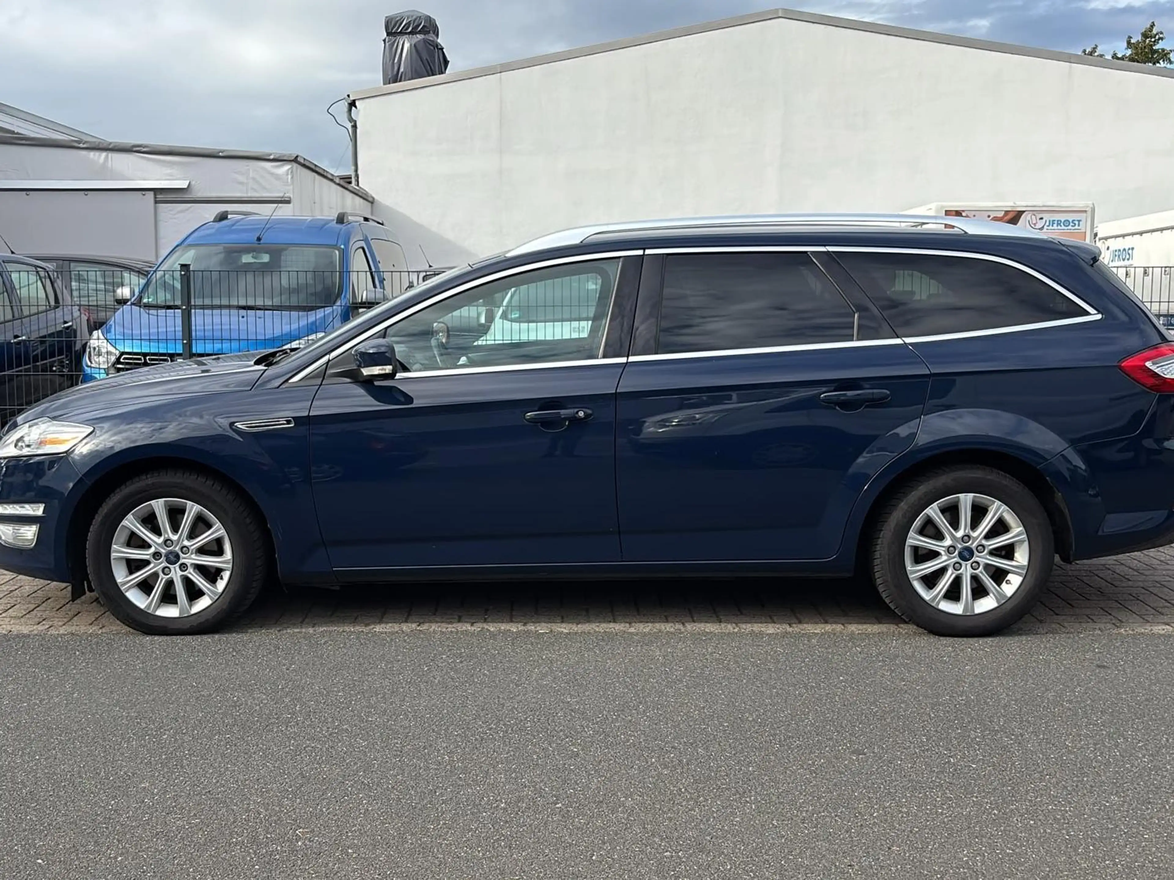 Ford Mondeo Titanium Klimaaut. Alu. Nav. PDC. Euro5 — photo 7