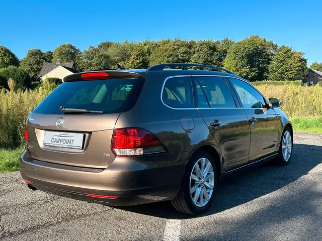 Volkswagen Golf view 5