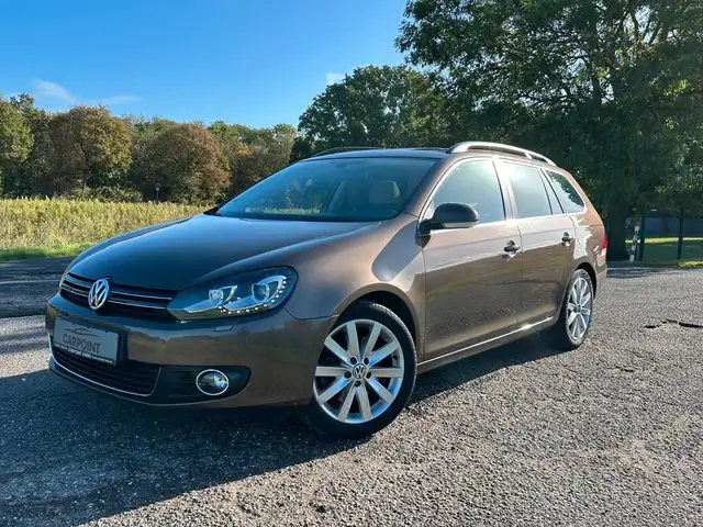 2011 Volkswagen Golf in Brown for sale