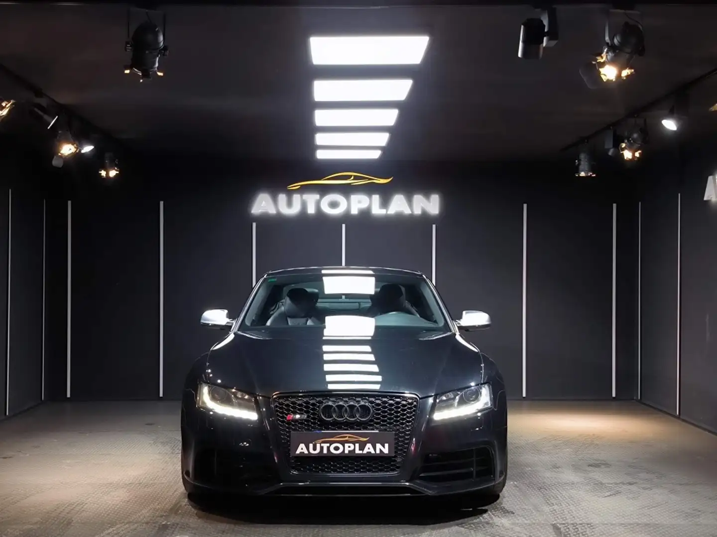 Audi RS5 4.2 FSI quattro S-Tronic Чёрный - 2