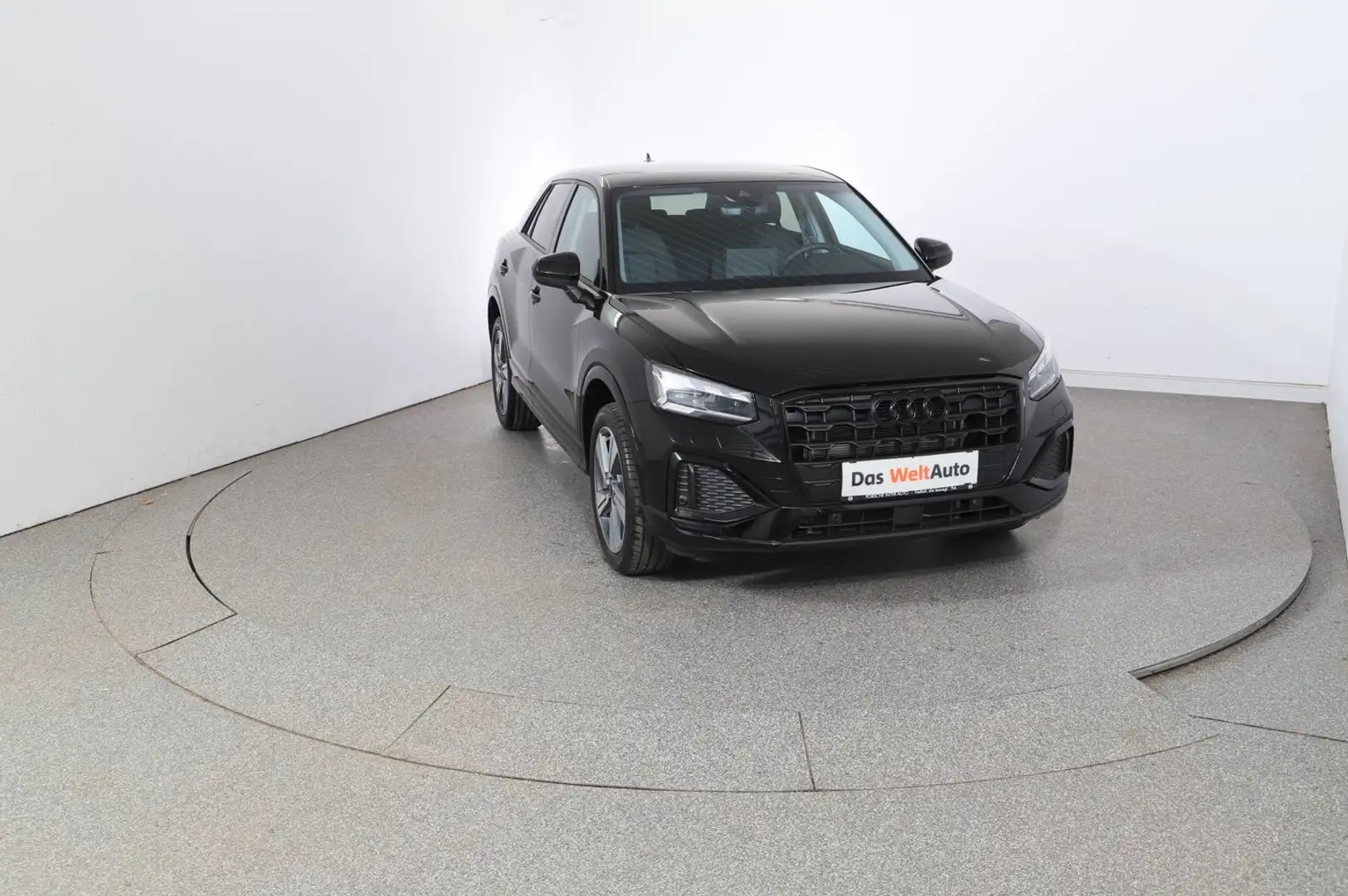 Audi Q2 30 TFSI admired Schwarz - 2