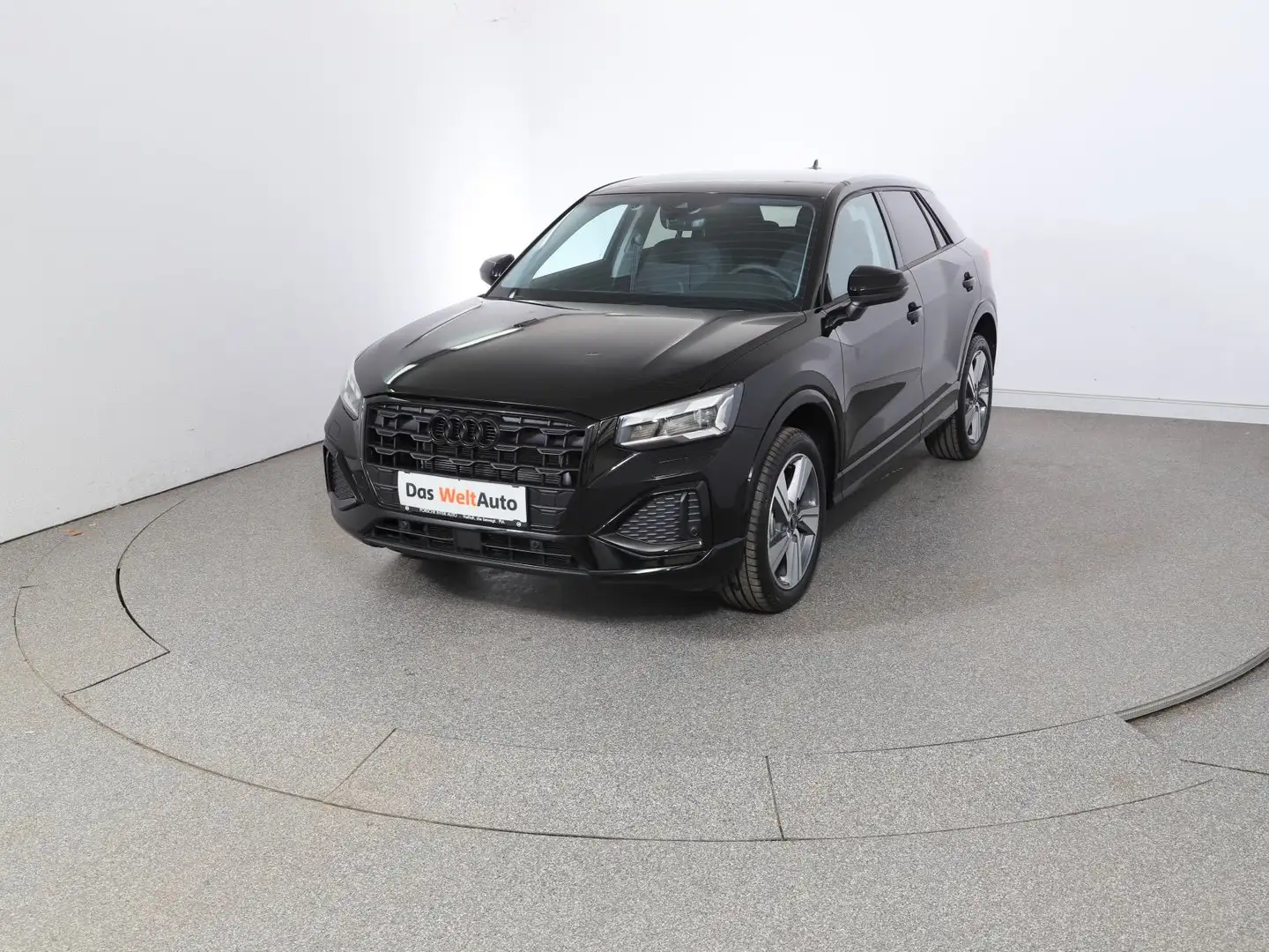 Audi Q2 30 TFSI admired Schwarz - 1