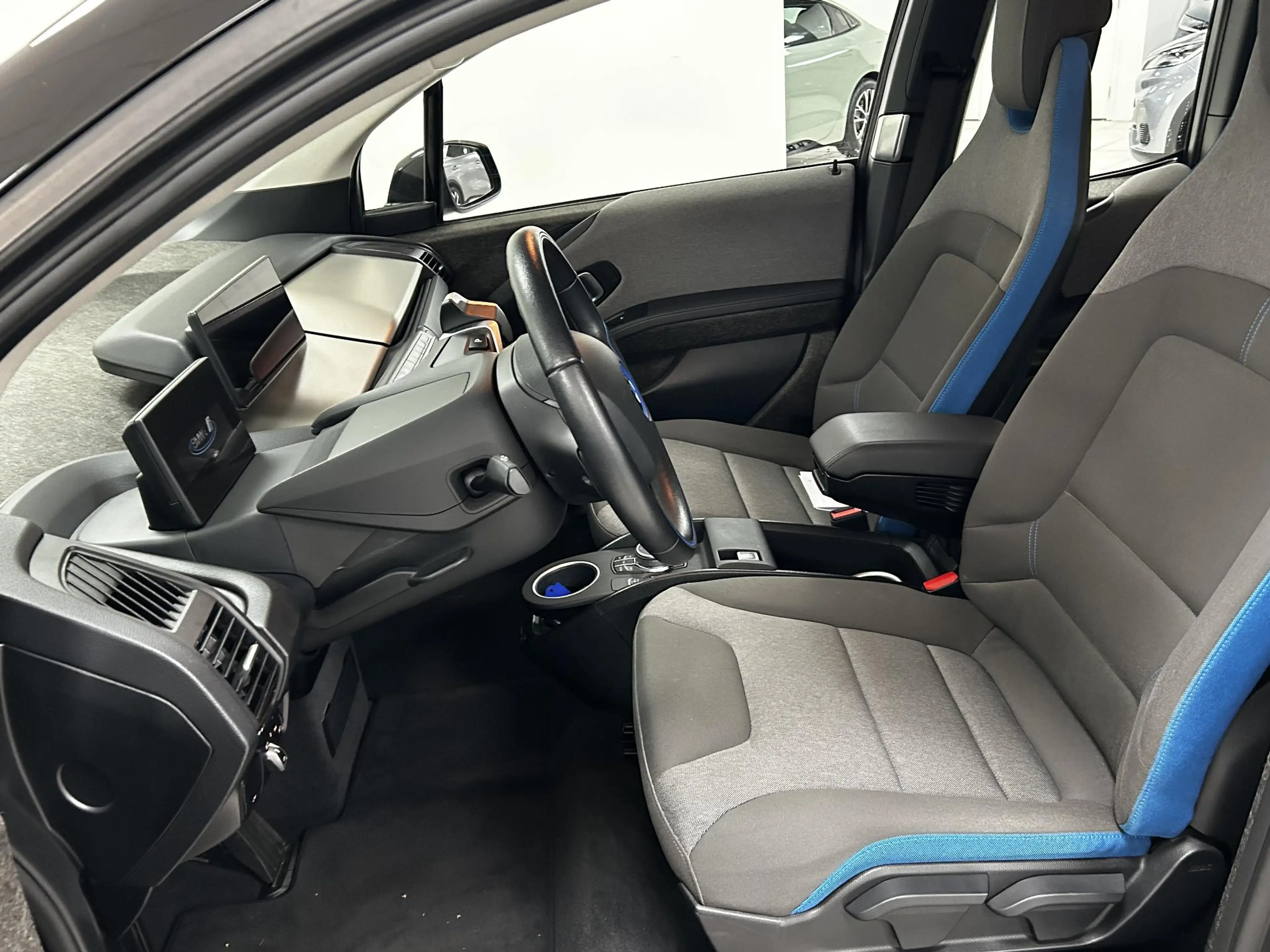 BMW i3 Business Edition 120Ah 42 kWh NAVIGATIE | PARKEERS — photo 7