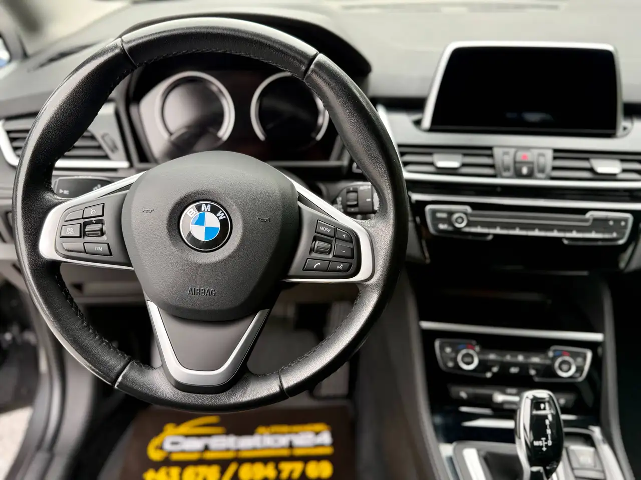 BMW 218 d xDrive Sport Line *1BESITZ*TEILLEDER*SPORTSIZ*HECKCAM*LED*AMBIENTE*ANHÄNGERK*, миниатюра 15