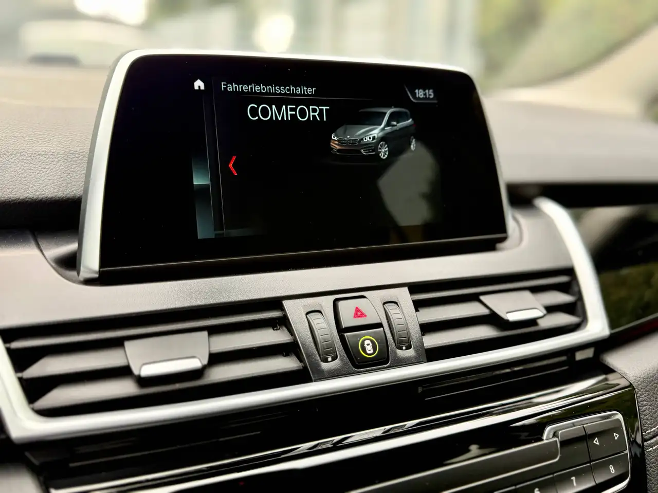 BMW 218 d xDrive Sport Line *1BESITZ*TEILLEDER*SPORTSIZ*HECKCAM*LED*AMBIENTE*ANHÄNGERK*, миниатюра 21