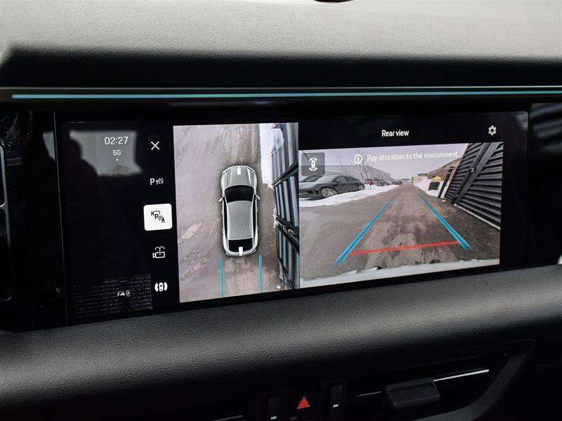 2025 Porsche Macan Electric thumb 27
