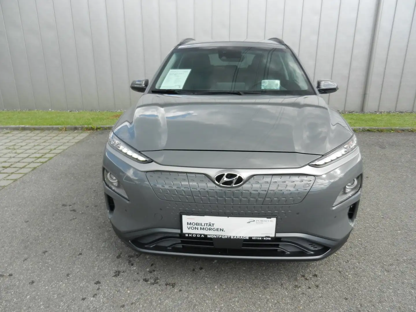Hyundai KONA LEVEL 5 Elektro 2WD Gris - 2