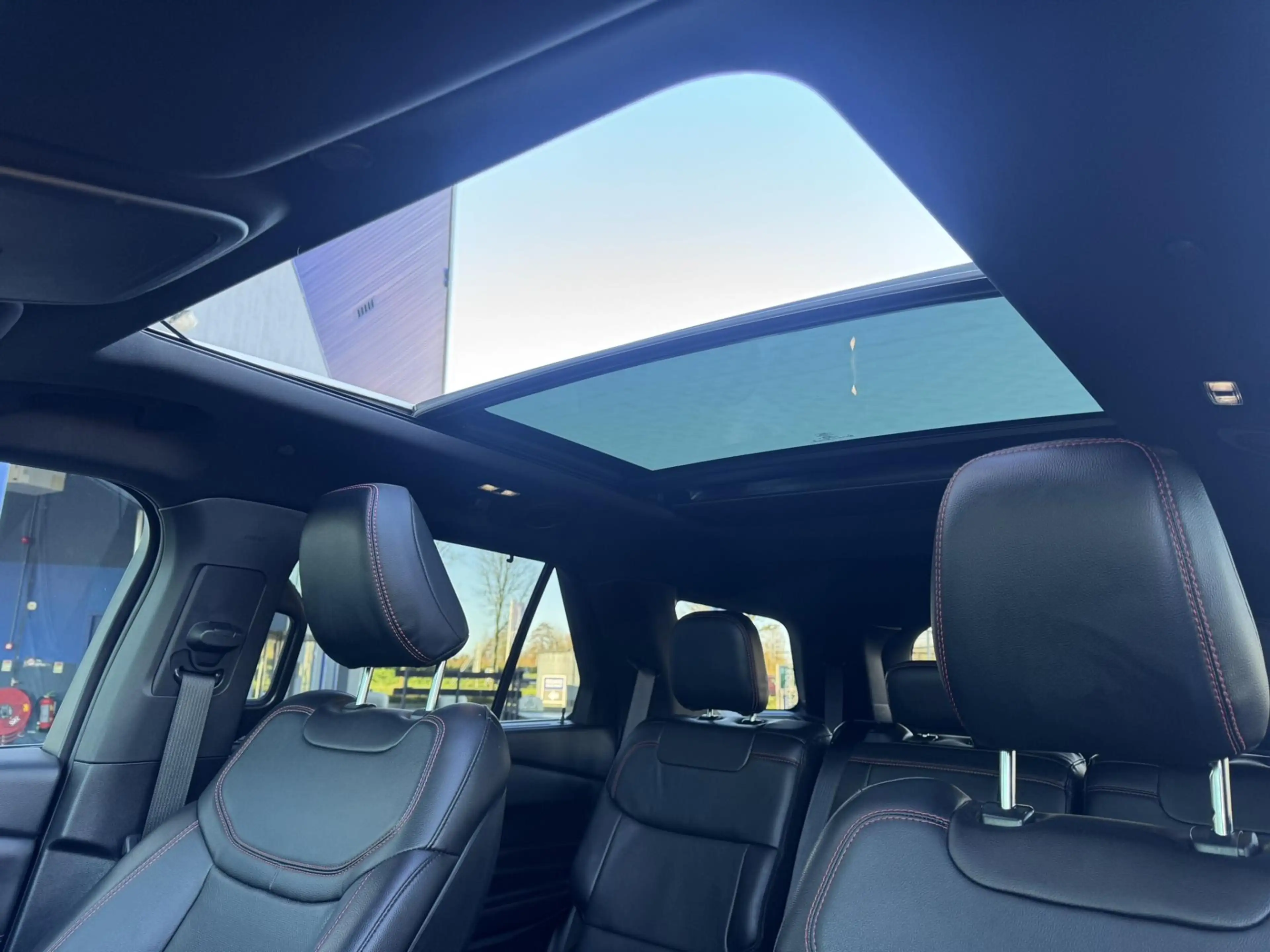 Ford Explorer 3.0 V6 EcoBoost PHEV ST-Line 457pk Panoramadak / T — photo 13