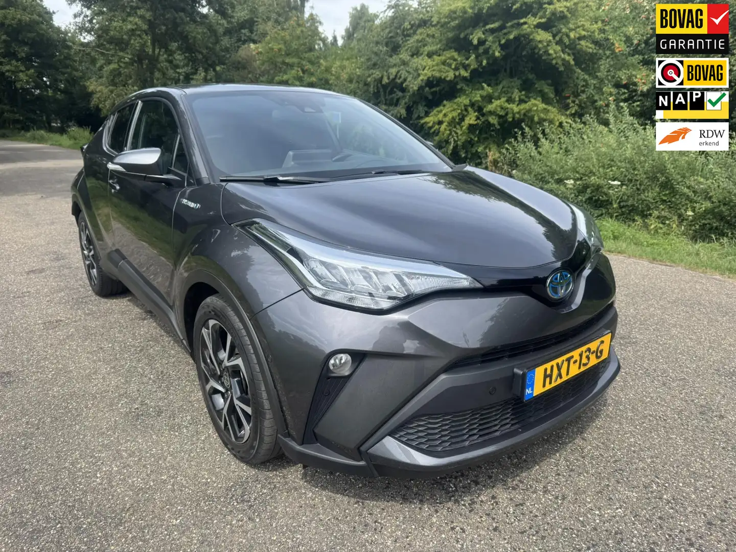 Toyota C-HR 2.0 Hybrid Dynamic Grijs - 1