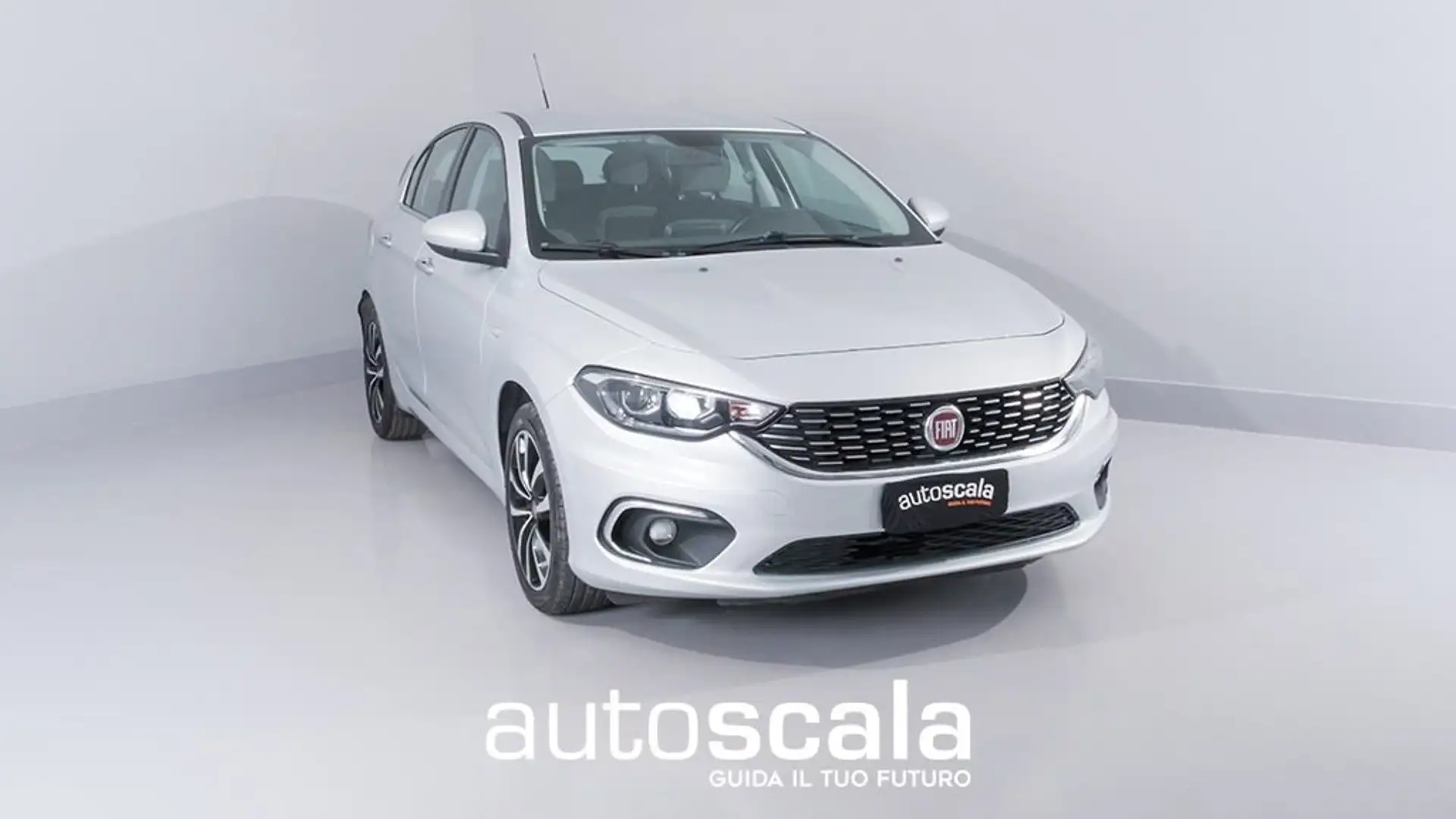 Fiat Tipo 1.6 Mjt S&S 5 porte Lounge Silver - 1