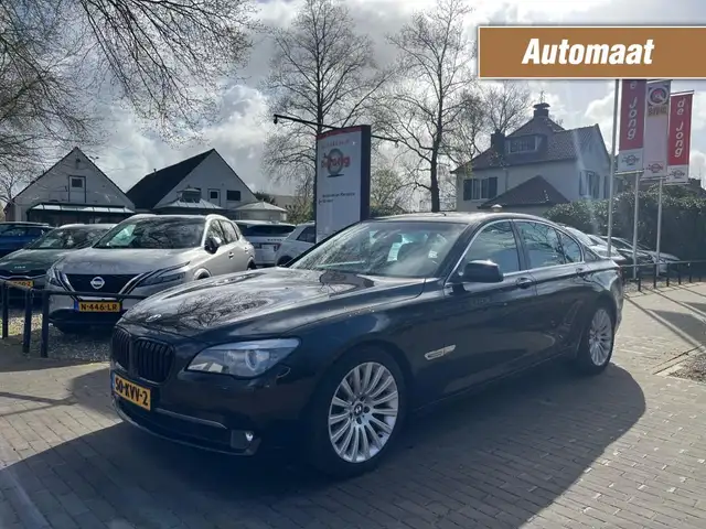 BMW 730