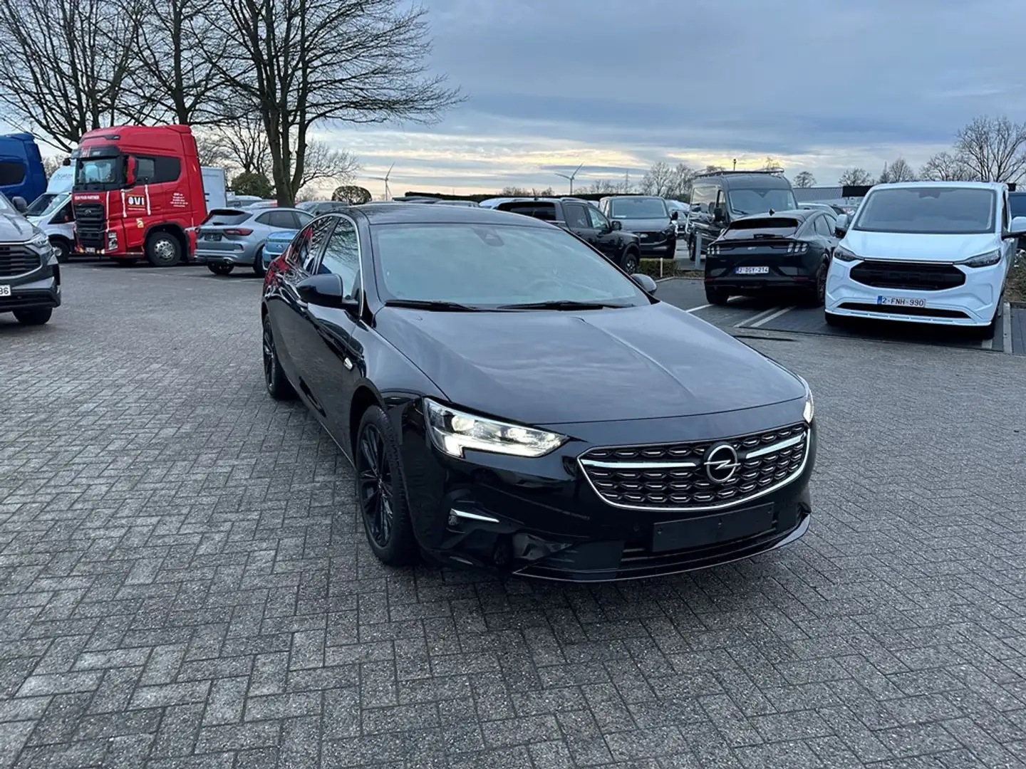 Opel Insignia Enkel voor professionele verkoop. Noir - 2