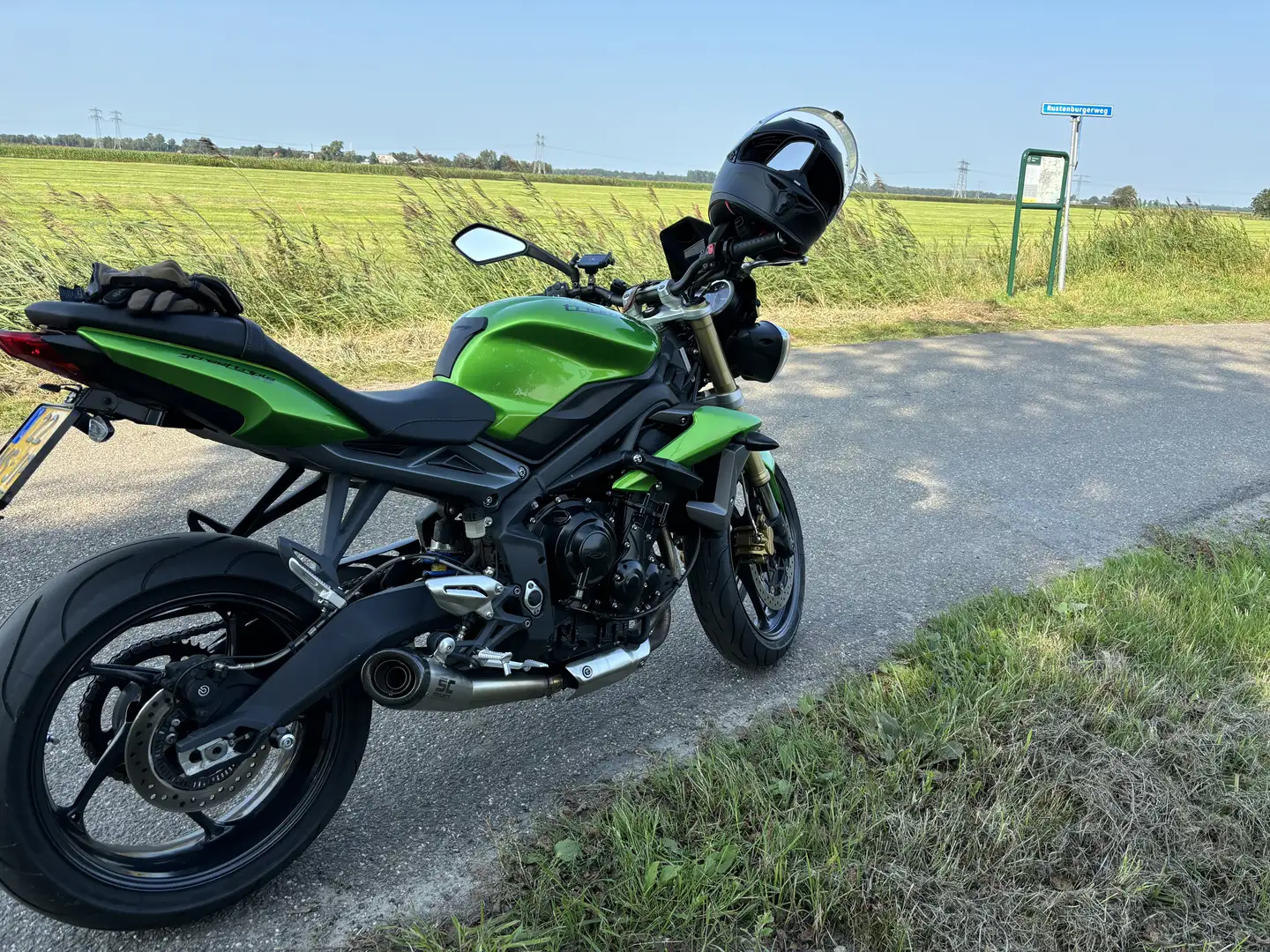 Triumph Street Triple 675 - 2