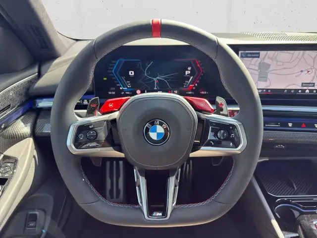 BMW M5 view 11