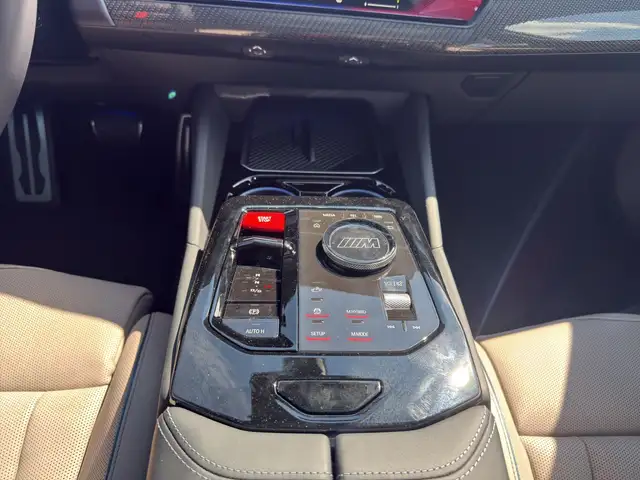 BMW M5 view 14
