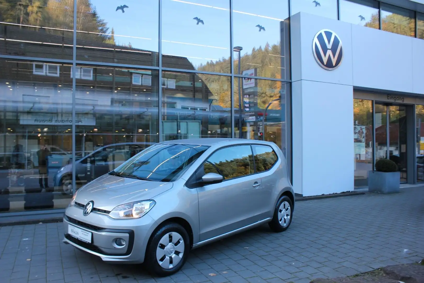 Volkswagen up! move up! 1.0 Klima,BT,SHZ,NSW,ZV, Silber - 1
