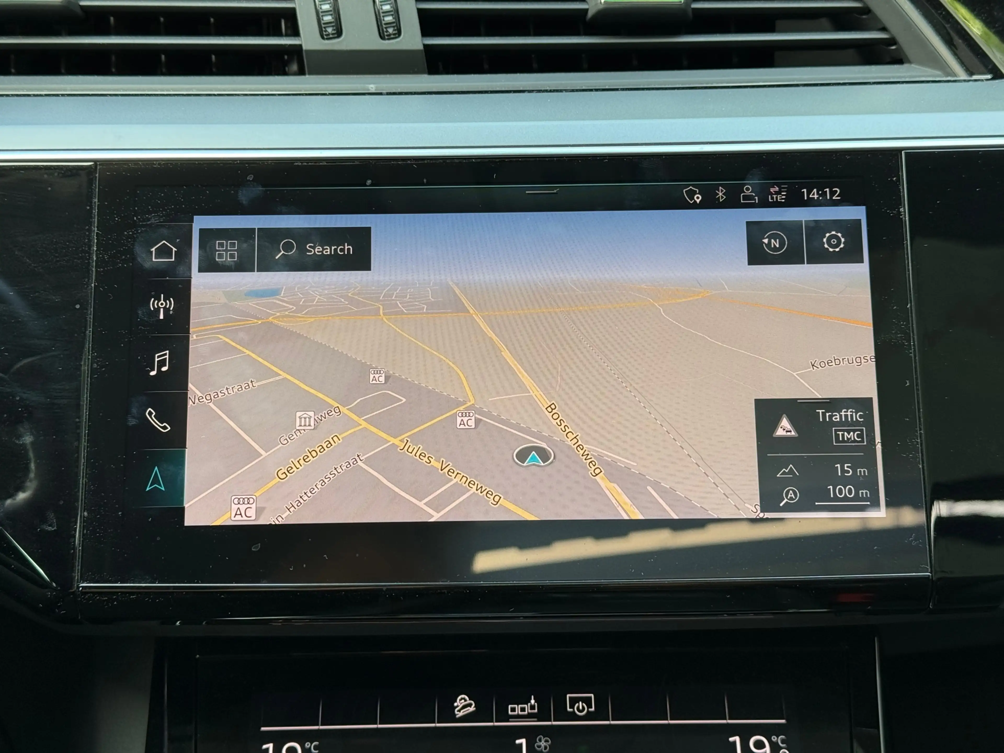 Audi e-tron E-tron 50 quattro Launch edition plus 71 kWh l Pan — photo 20