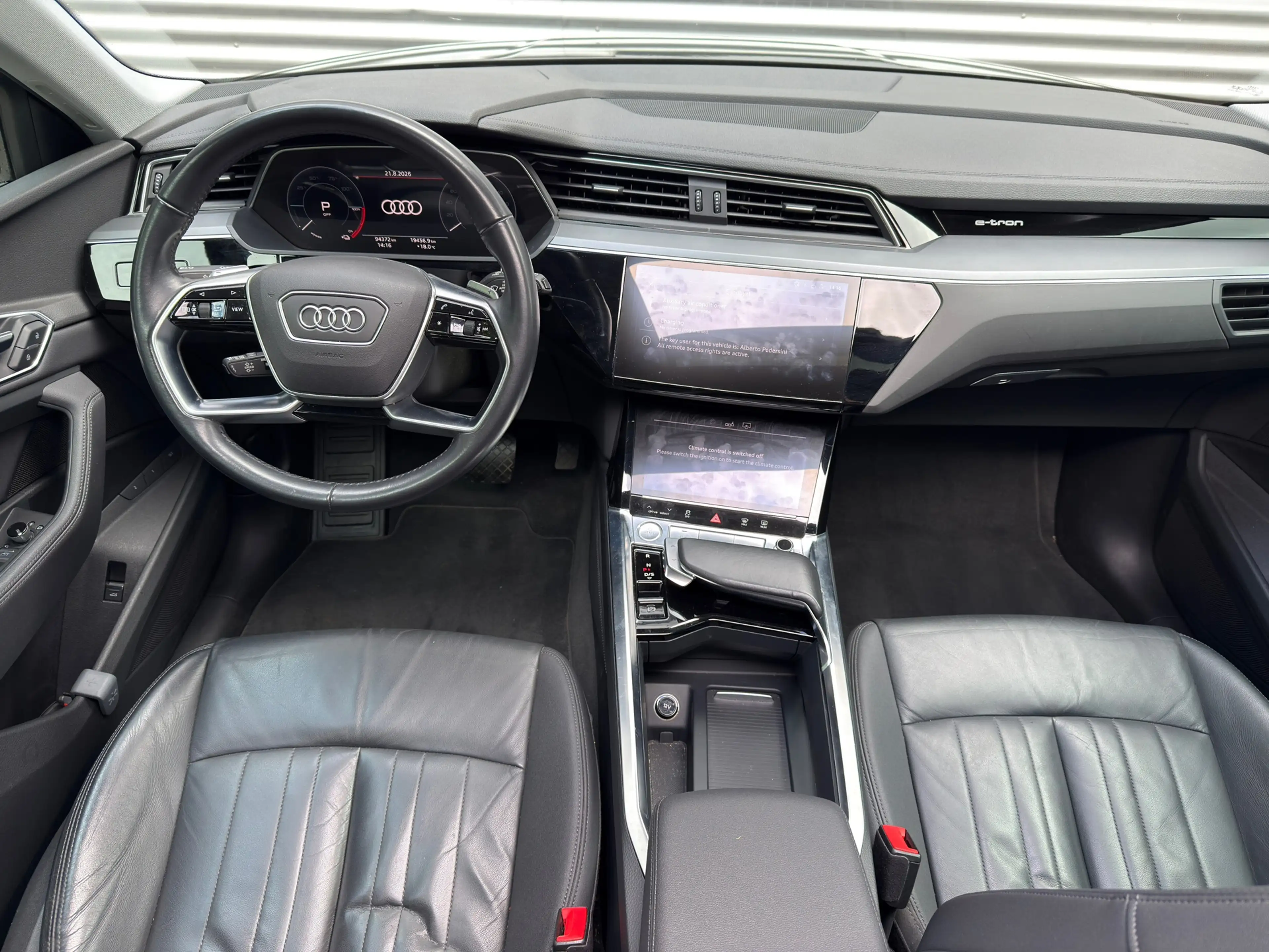 Audi e-tron E-tron 50 quattro Launch edition plus 71 kWh l Pan — photo 3