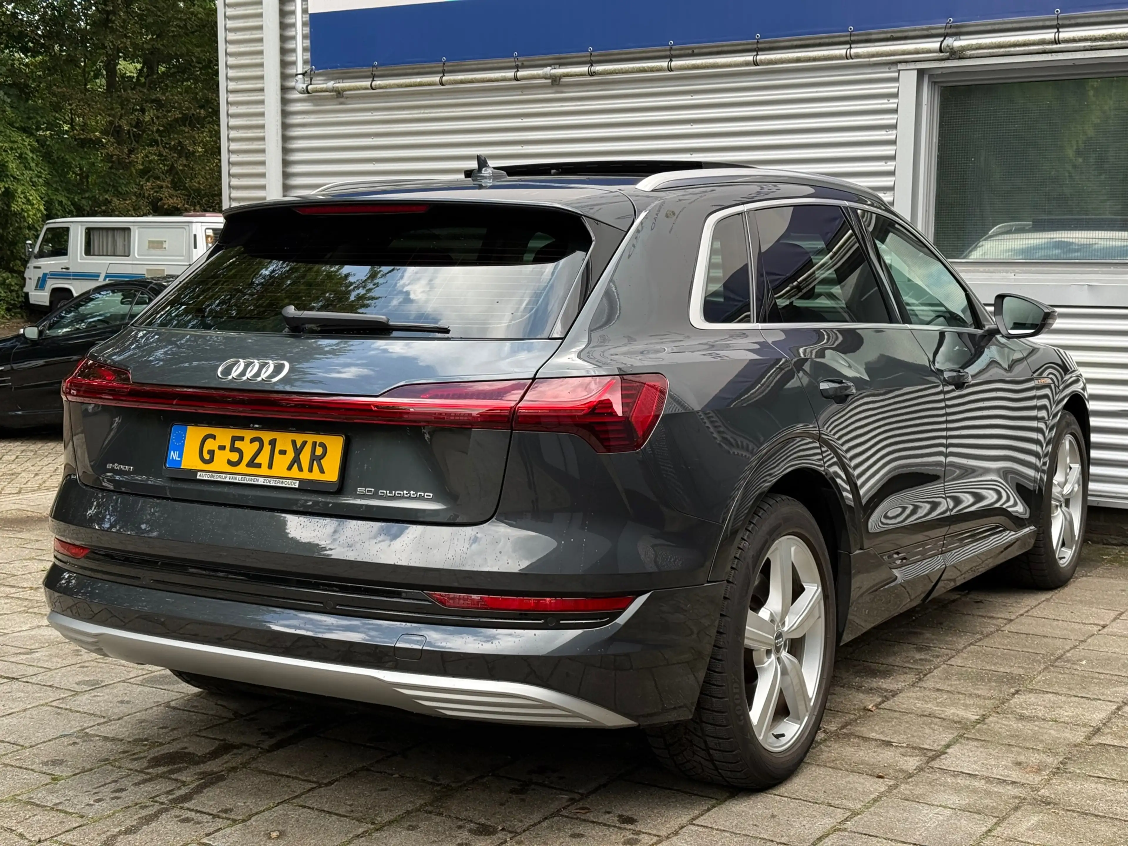 Audi e-tron E-tron 50 quattro Launch edition plus 71 kWh l Pan — photo 17