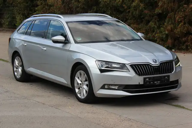Skoda Superb Combi Style