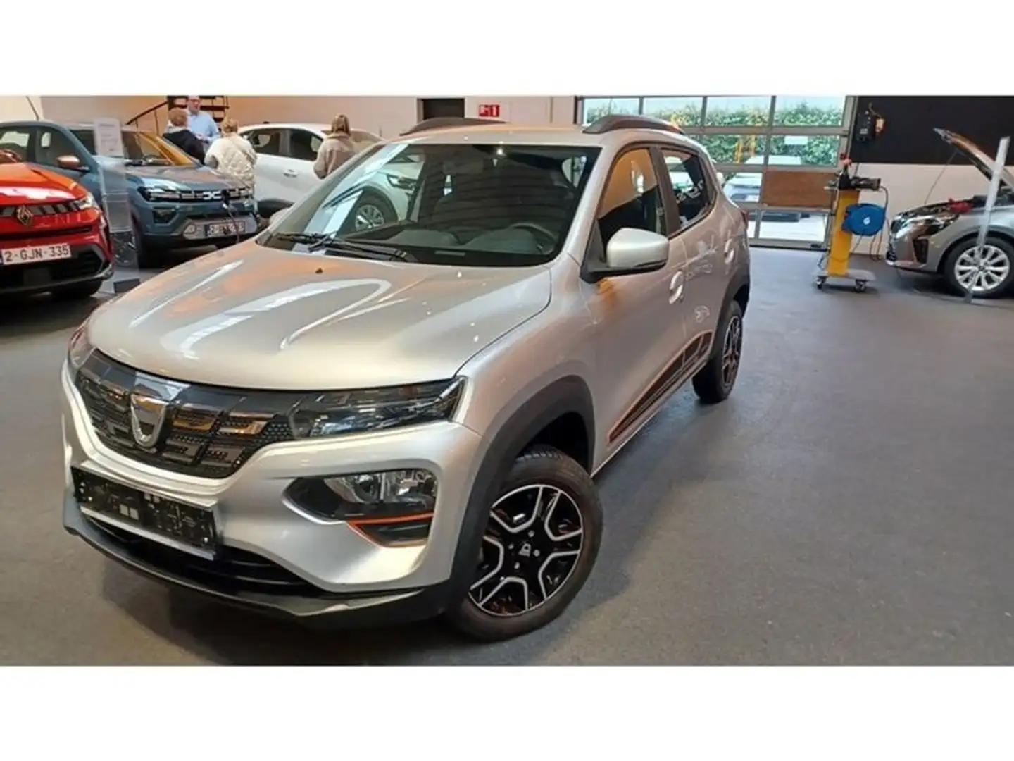 Dacia Spring Comfort Plus 45/ Valckenier Aalst Argent - 1