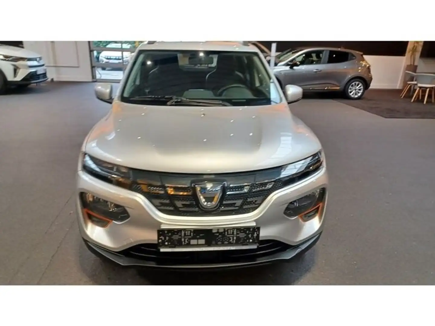 Dacia Spring Comfort Plus 45/ Valckenier Aalst Argent - 2