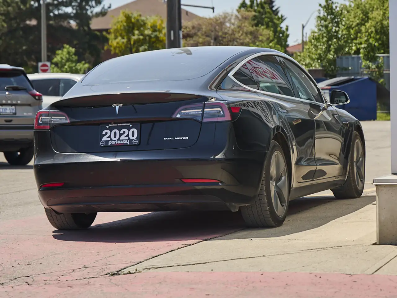 Tesla Model 3 photo Tesla Model 3