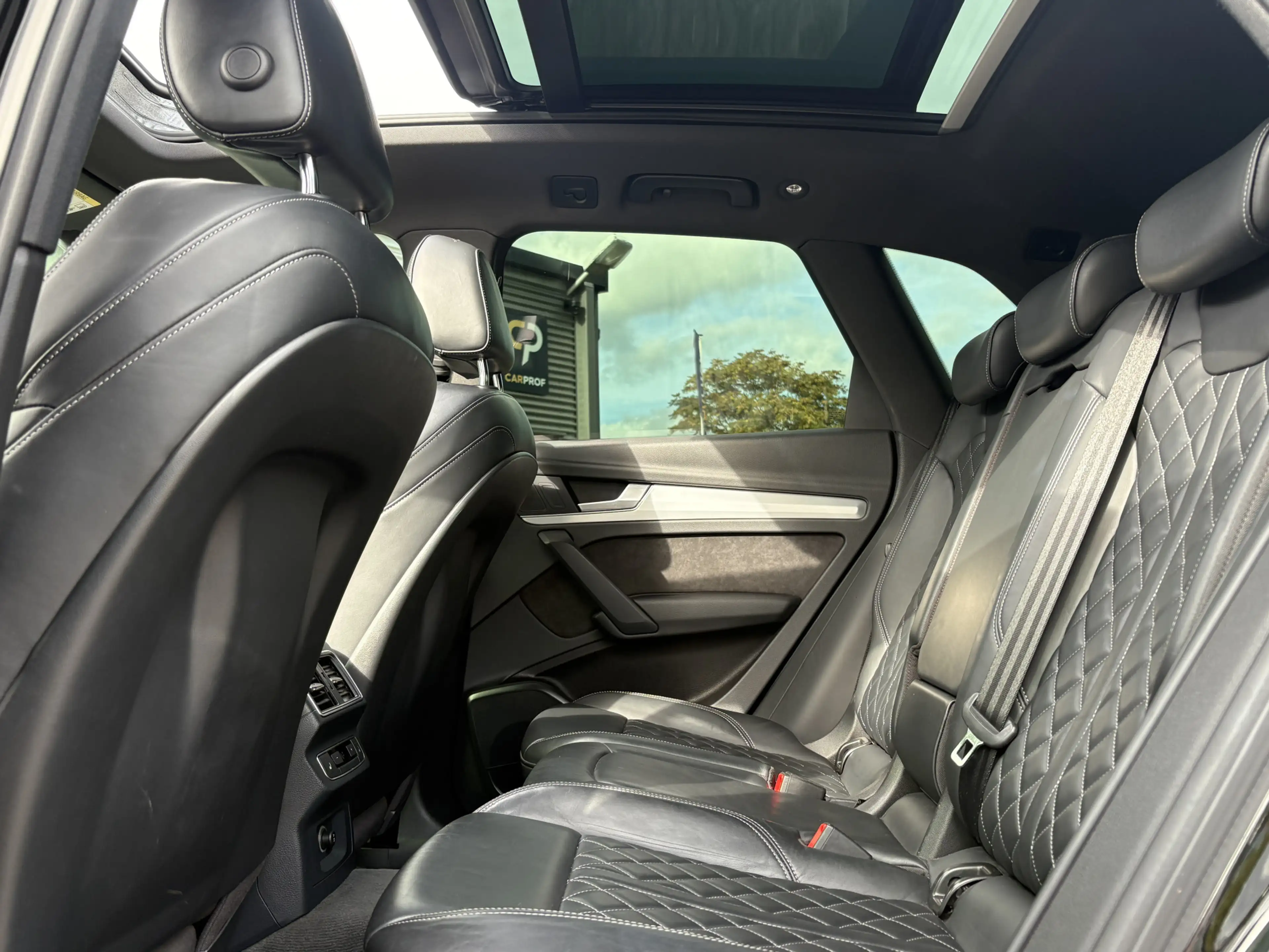 Audi SQ5 3.0 TFSI quattro | Panodak | RS Seats | Camera | A — photo 6