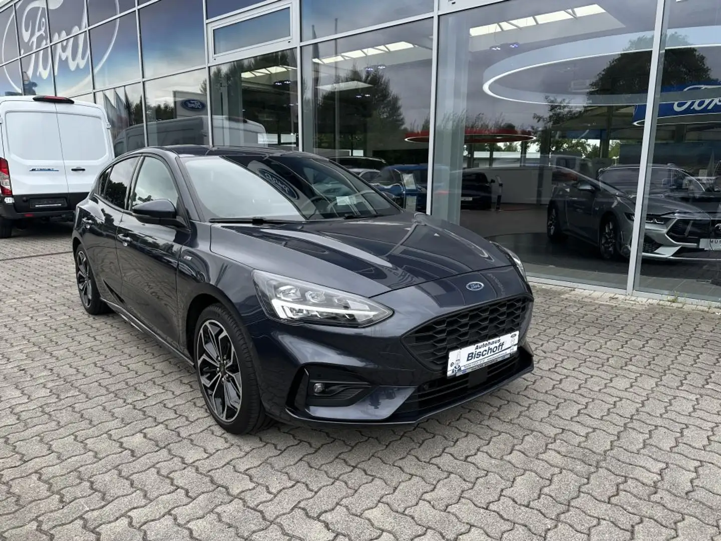Ford Focus 1.5 EcoBoost ST-LINE Design-Paket II Blue - 1