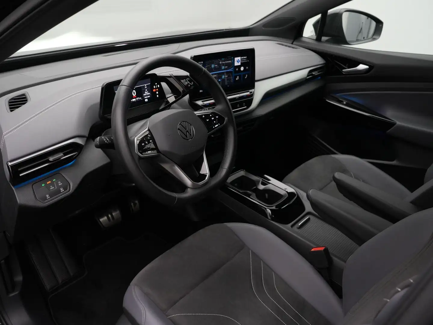 Volkswagen ID.4 Pro Business 77 kWh 204 pk | Leder/alcantara | Ach Zwart - 2
