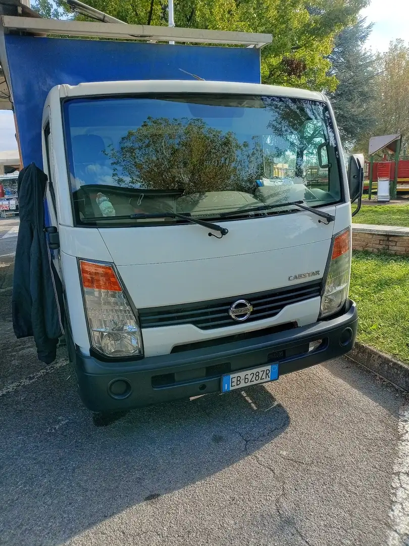 Nissan Cabstar chiusura centralizzata vetri elettrici...autoradio - 2