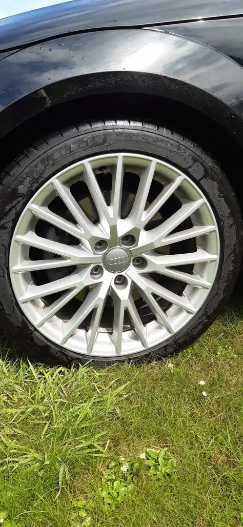 Audi TT TT Roadster 2.0 TDI ultra Schwarz - 2