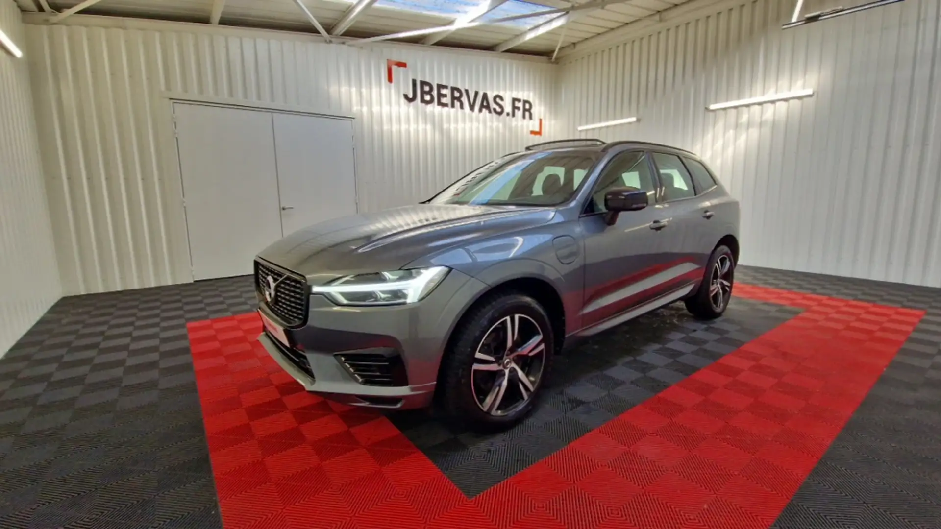 Volvo XC60 Recharge T6 340 Geartronic 8 R-Design - 1