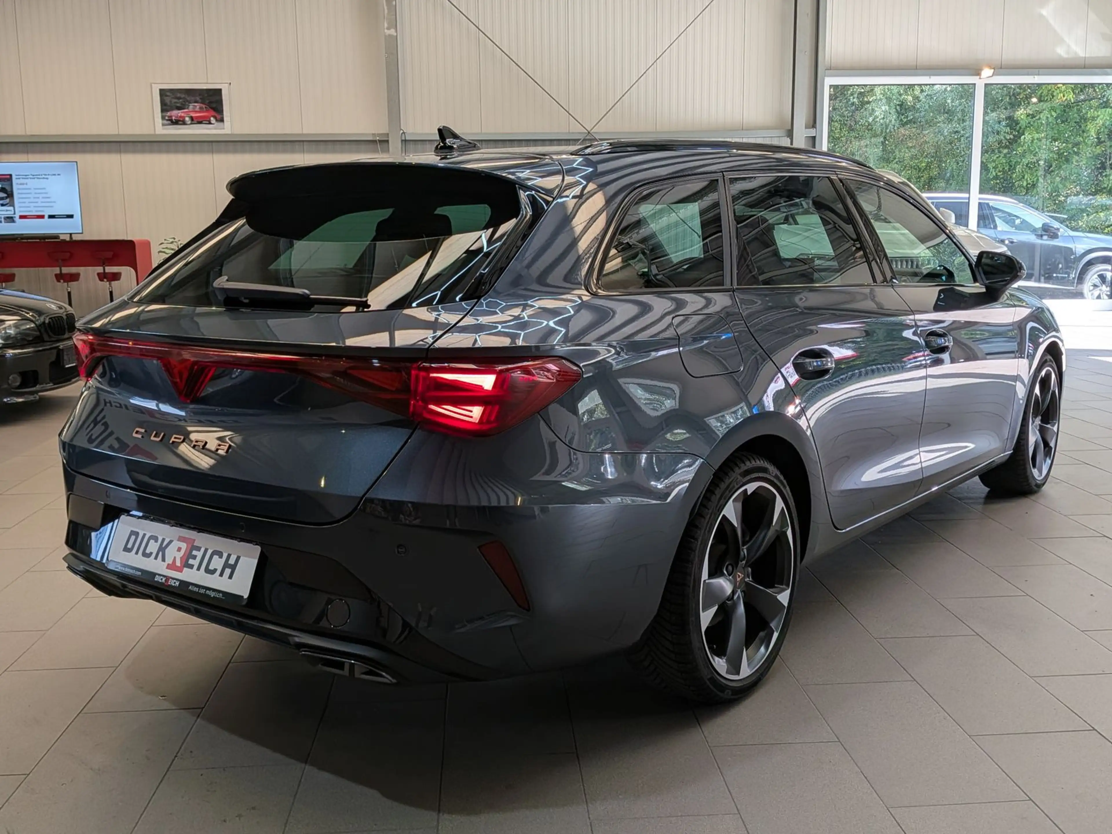 CUPRA Leon 1.5 eTSI DSG DYNAMIC-EDGE-PAKET*CAM*AHK*18" — photo 4
