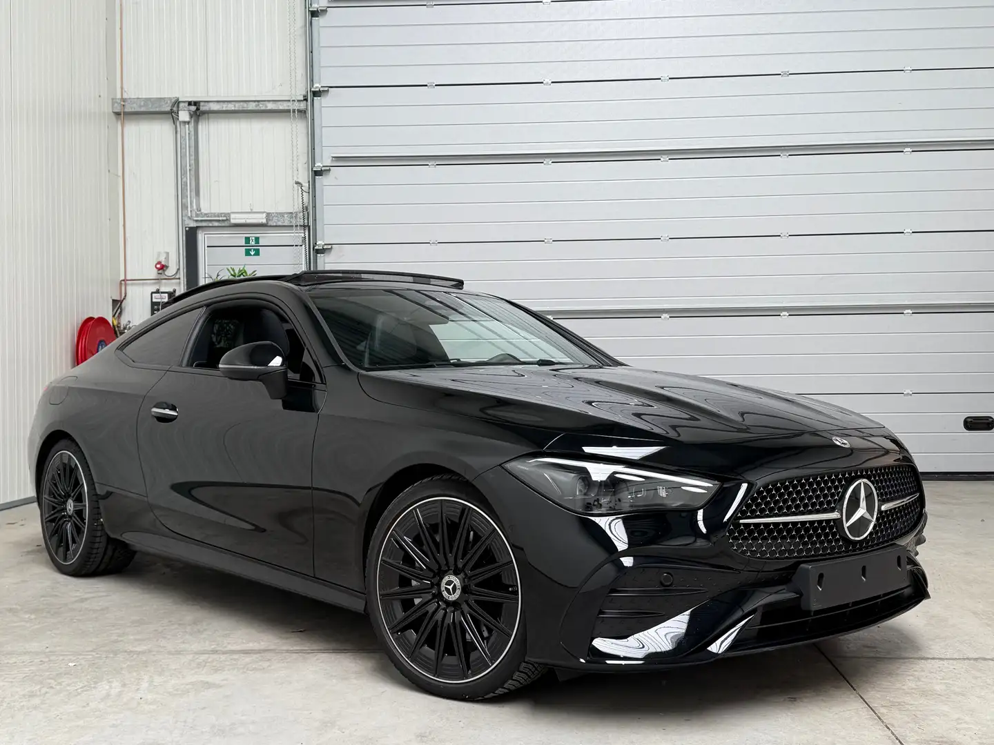 Mercedes-Benz CLE 220 d AMG Line Noir - 2