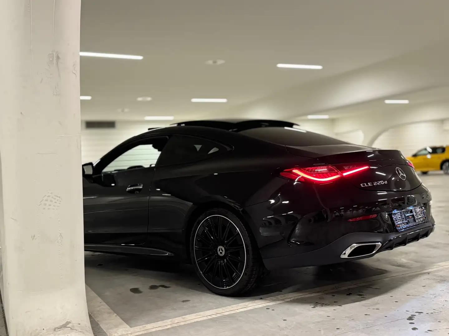 Mercedes-Benz CLE 220 d AMG Line Negro - 2