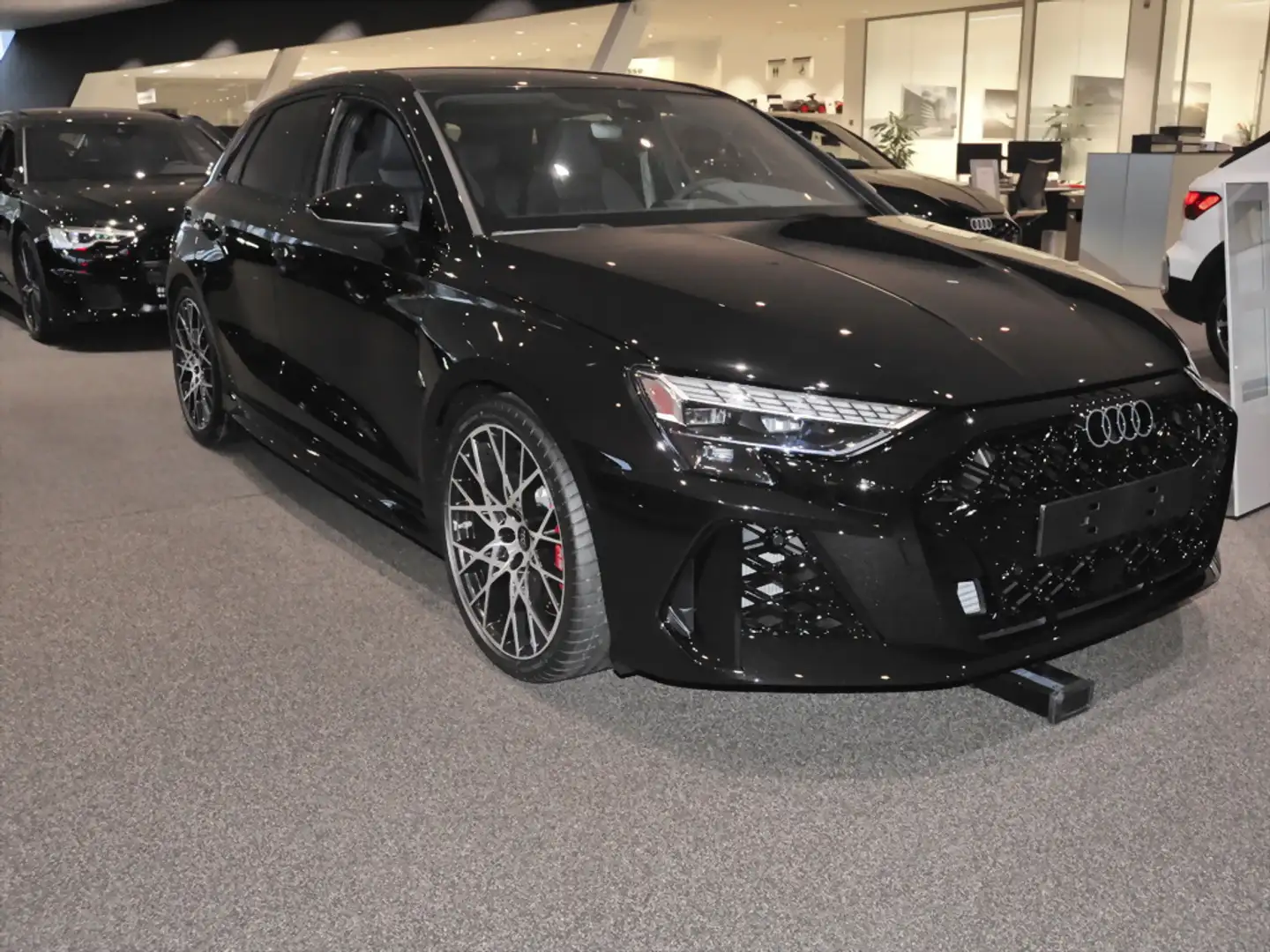 Audi RS3 Sportback Massage 280km/h Matrix-LED Memory Schwarz - 2
