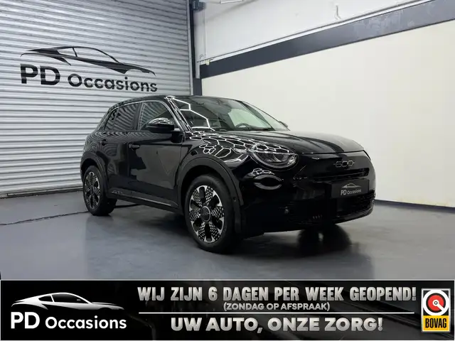 Fiat 600 1.2 Hybrid 145PK La Prima - Wit leer -Elek. Achter