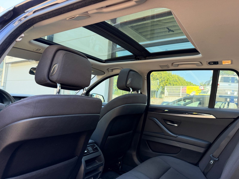 BMW 520 d Touring /Navi/Pano/ — photo 13