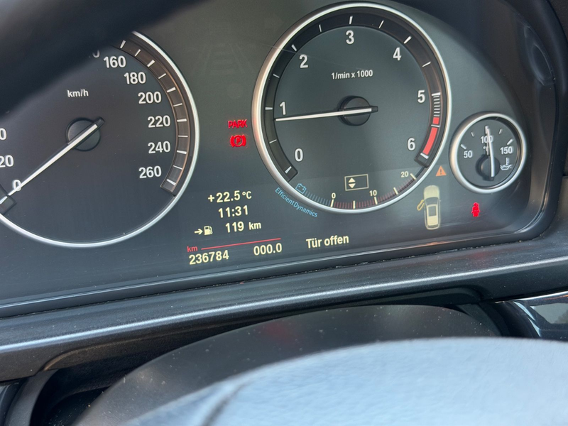 BMW 520 d Touring /Navi/Pano/ — photo 10