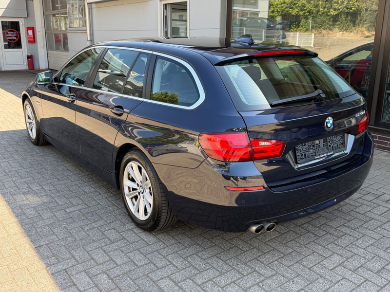 BMW 520 d Touring /Navi/Pano/ — photo 2