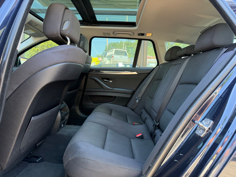 BMW 520 d Touring /Navi/Pano/ — photo 12