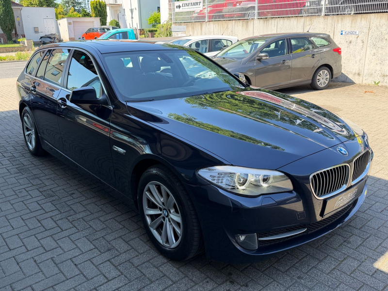 BMW 520 d Touring /Navi/Pano/ — photo 4