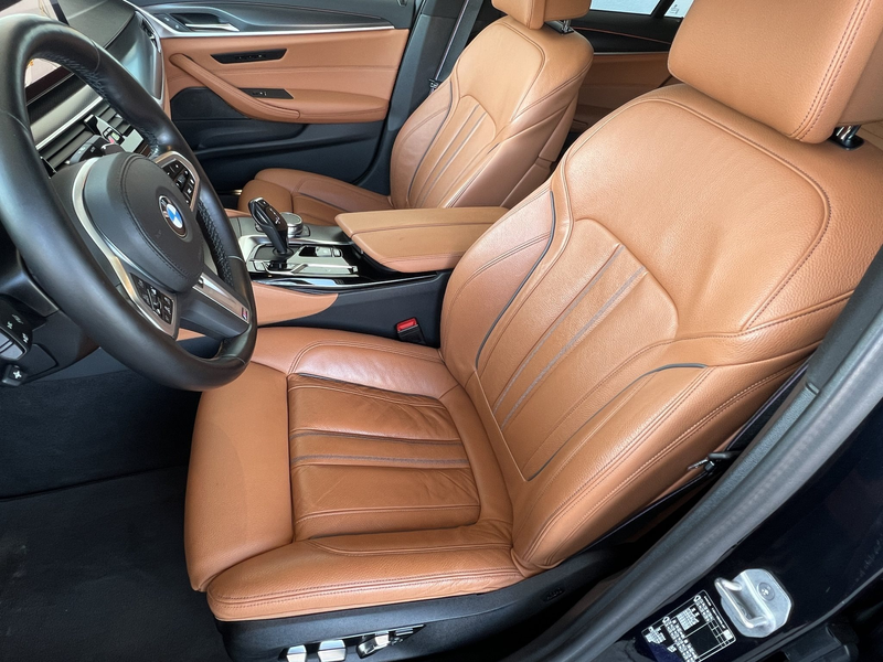 BMW 530 d A Touring M Sportpaket AHK LED — photo 8