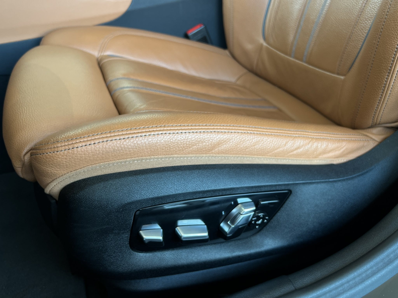 BMW 530 d A Touring M Sportpaket AHK LED — photo 14