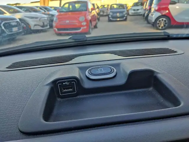 Fiat Panda view 13