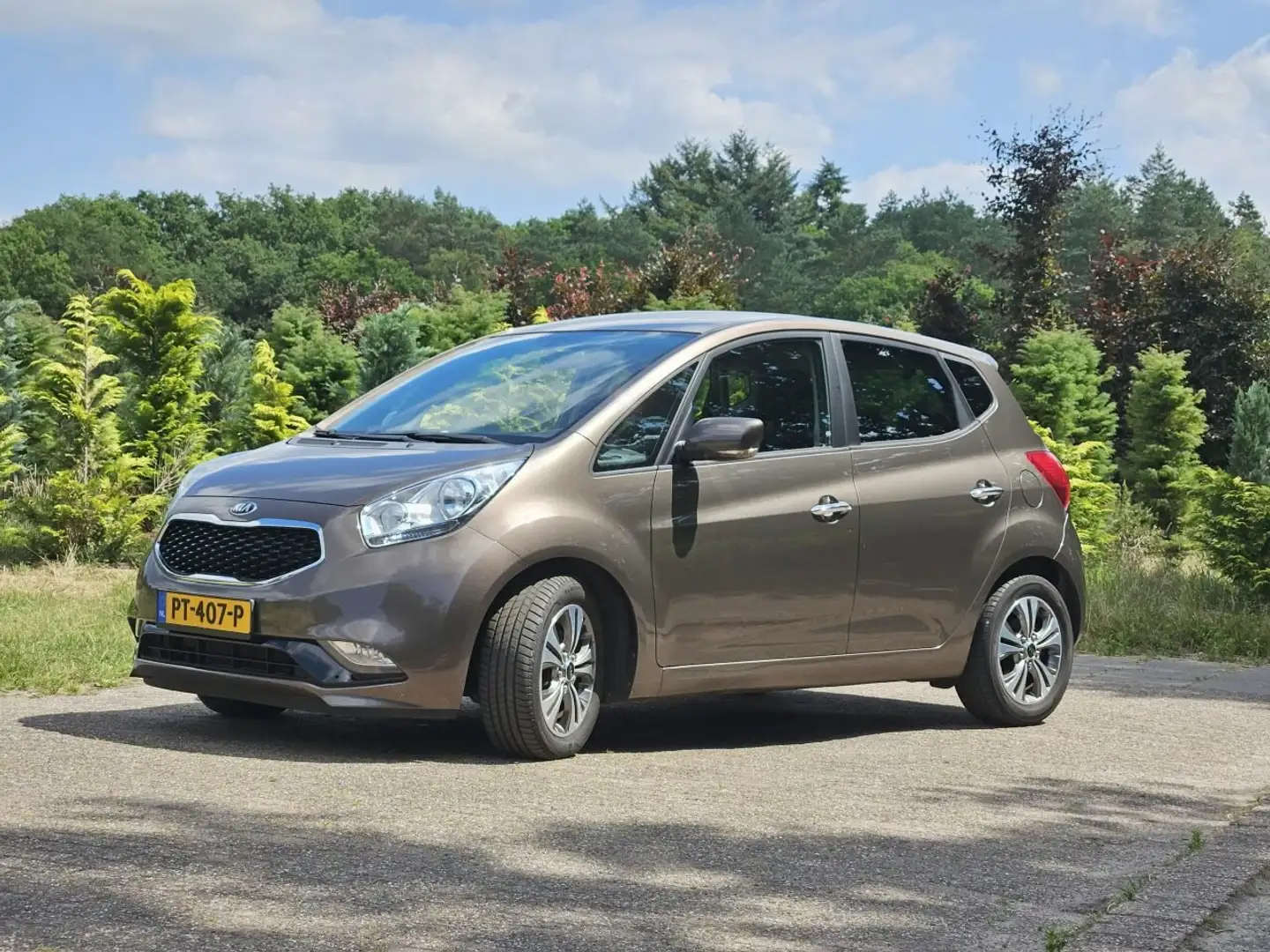 Kia Venga Venga 1.6 CVVT Dynamic Plus Line Bruin - 1