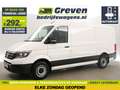 Volkswagen Crafter 30 2.0 TDI L3H2 140PK DSG Automaat 3000KG Trekgew. Wit - thumbnail 1