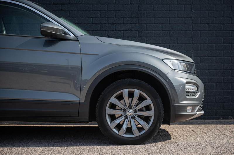 Volkswagen T-Roc 1.5 TSI Sport PANO AUTOMAAT ACC LED NAVI — photo 8