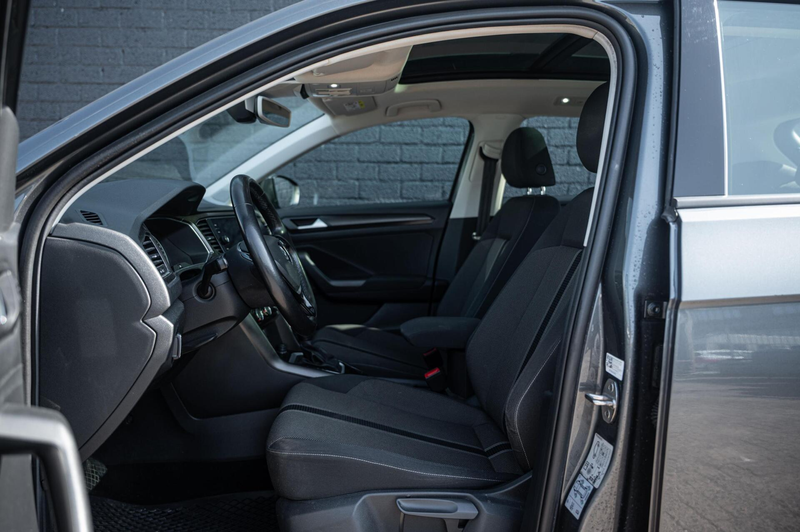 Volkswagen T-Roc 1.5 TSI Sport PANO AUTOMAAT ACC LED NAVI — photo 13